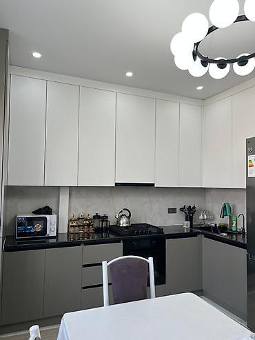 Продажа коттеджей и домов: ID008 📍Срочно продаётся 2х этажный кирпичный дом в районе Ала-Тоо 2 — 16