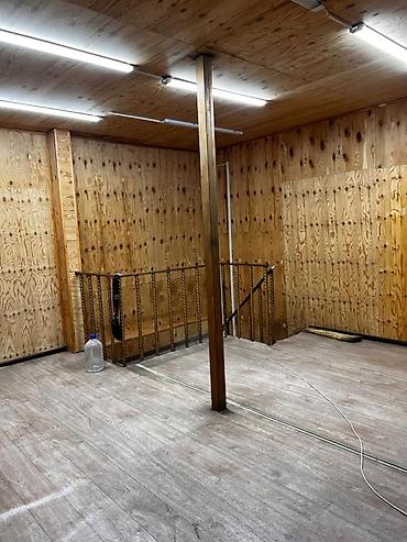 Продажа торговых контейнеров: Двухуровневый модульный павильон из морских контейнеров - Формат — 8