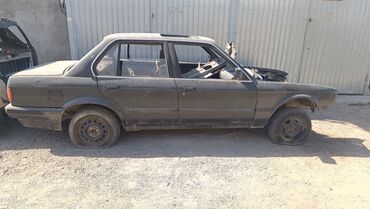 BMW: BMW 3 series: 1989 г., 2 л, Механика, Бензин, Седан