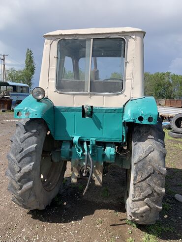 трактор юмз сельхозтехника: Продаю юмз 6М в идеальном состоянии без вложений все работает как надо