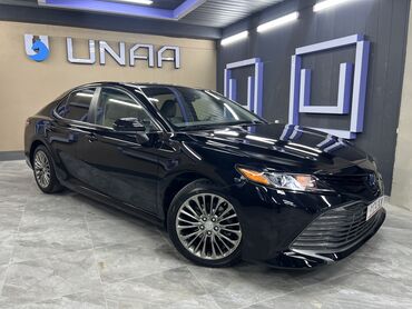 Toyota: Toyota Camry: 2020 г., 2.5 л, Автомат, Гибрид, Седан