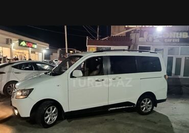 купить чехлы для сидений автомобиля: Ağ rəngli 7/8 yerlik miniven Xüsusiyyətlər: - Geniş salon, 3 sıra