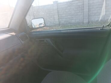 Volkswagen: Volkswagen Vento: 1995 г., Седан — 7