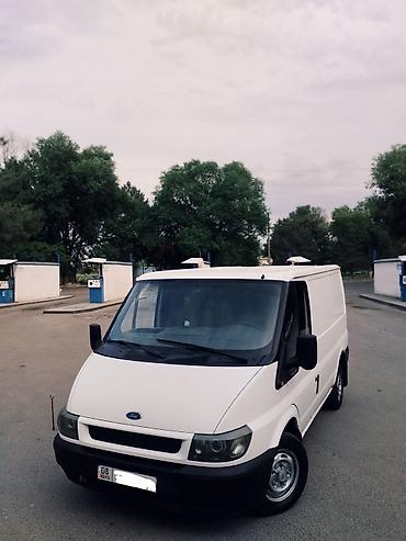 bew e34: Легкий грузовик, Ford, 2 т, Б/у — 10