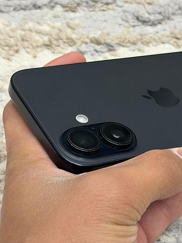 apple studio: IPhone 16, Новый, 128 ГБ, Черный, Наушники, Зарядное устройство, Защитное стекло, 93 % — 2