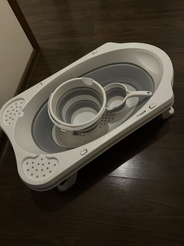 Çanaq üçün kranlar: Kompakt uşaq vannası və qatlanan su qabları dəsti - Qatlanan, yerə