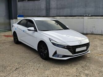 продаю или меняю на автомат: Hyundai Avante: 2020 г., 1.6 л, Автомат, Гибрид, Седан