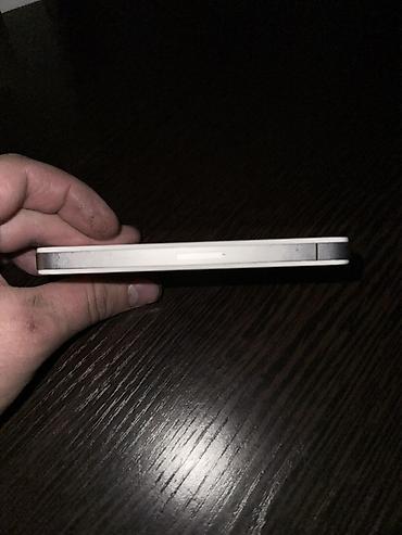 iphone 5 белый: Apple iPhone (белый, компактный корпус из стекла и металла) - — 1