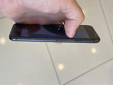 iphone 7 plis: IPhone 7, 32 GB, Qara — 9