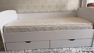 bunk bed: Детский комплект мебели: 2 кроватки-диван с ящиками + рабочая стенка с — 2