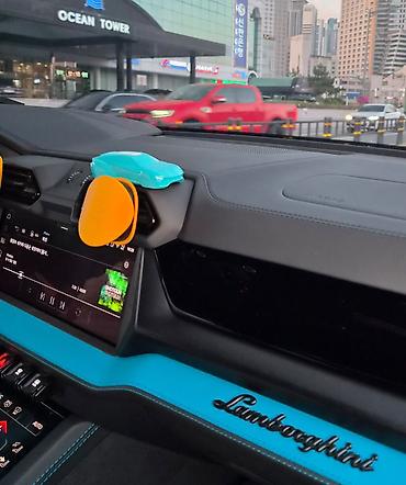 byd e2 2025: Lamborghini : 2026 г. — 7