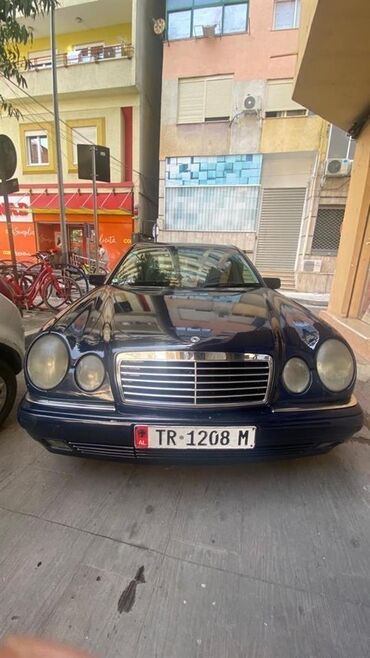 Mercedes-Benz E 240: 2.6 l | 1998 year Limousine