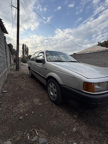 Volkswagen: Volkswagen Passat Variant: 1991 г., 1.8 л, Кол менен иштөөчү, Бензин, Универсал — 7