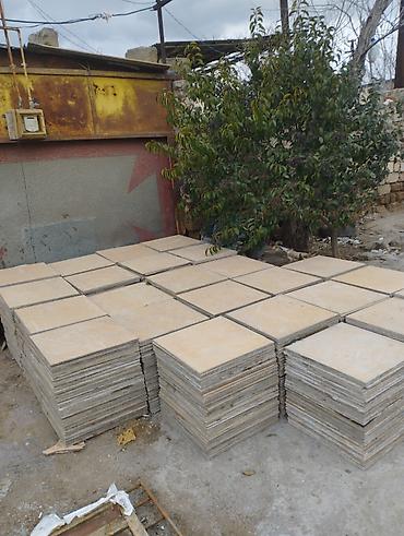 qranit daşlar: Salam 300 kvadrata yaxin kermoqranitdi usten cixma kvadrati 6 manatdan — 2