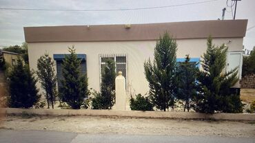 Mənzillər: 3 otaqlı, 180 kv. m, Yeni təmirli