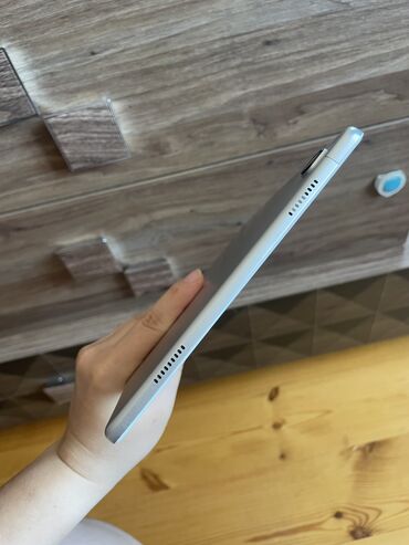 Samsung: Samsung tab a7 nomre geden modeli. 64 gb yaddas. Ciziqsiz ideal — 6