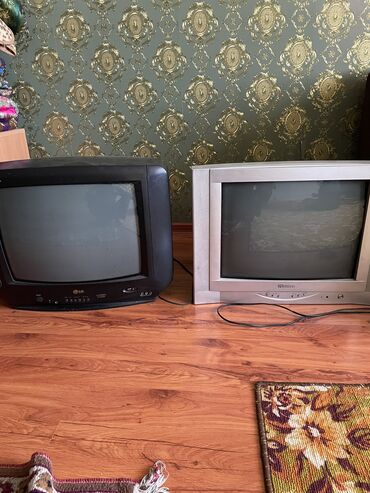 антенна для телевизора: Старые телевизоры оба рабочие