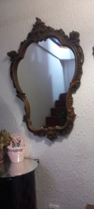 kupujemprodajem komode za spavacu sobu: Wall mirror, shape - Irregular, With a frame, Used