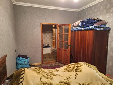 Köhnə tikili: Bakı, Yeni Günəşli Massiv D, 4 otaqlı, Köhnə tikili, m. Xalqlar Dostluğu, 100 kv. m — 4