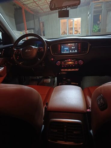 фит оренда: Kia Sorento: 2019 г., 2 л, Автомат, Дизель, Кроссовер