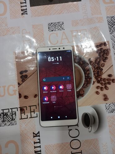 nokia с2: Xiaomi Redmi S2, цвет - Бежевый, 
 Отпечаток пальца
