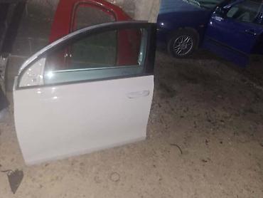 y5 2016: GOLF 6 PREDNJA LEVA VRATA ZA VOLKSWAGEN GOLF 6 OD 2009. DO 2012. GOD — 2