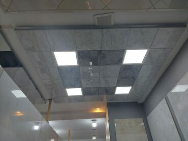 hamam ucun kafel modelleri: Alçıpan asma tavan üçün mərmər naxışlı tavan panelləri və LED işıq