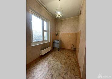тоголок молдо фрунзе: 1 бөлмө, 35 кв. м, 105-серия, 5 кабат, Эски ремонт