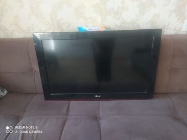 Lg tv satilir 82 ekran. hec bir problemi yoxdur, əla göstərir