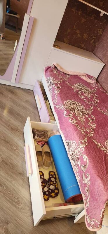 Uşaq və gənc otağı üçün dəstlər: Uşaq və gənc yataq mebeli dəsti Mebel təzə kimidir və heçbir problemi -da lalafo.az — 9 Uşaq və gənc otağı üçün dəstlər: Uşaq və gənc yataq mebeli dəsti Mebel təzə kimidir və heçbir problemi — 9