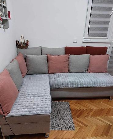Prekrivači za nameštaj: Set od 3 plisana flekera 3000 din 
Dimenzije:70x70,
70x150,70x200 — 12