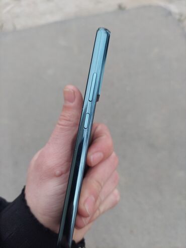 Samsung: Samsung Galaxy S22 5G, 128 GB, rəng - Boz, Barmaq izi, Simsiz şarj, İki sim kartlı — 5