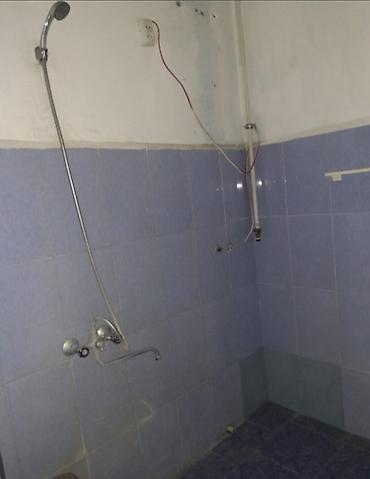 ev satıram: Bakı, 6-cı mikrorayon, 1 otaqlı, Köhnə tikili, m. Nəsimi, 35 kv. m — 6