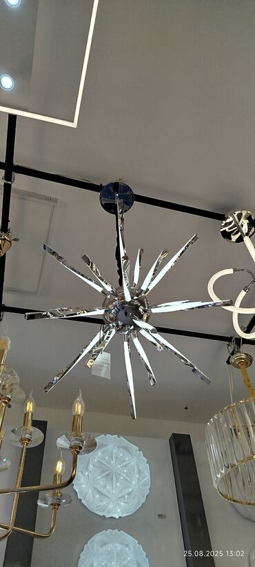Çılçıraq, 10 və daha çox lampa, Metal