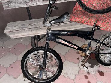 вынос bmx: Продам бмкс с торгом велосипеду нужен цеп и сидение оплата наличными