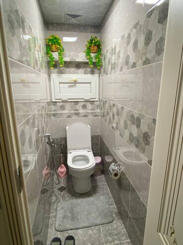 Köhnə tikili: Bakı, Yeni Günəşli Massiv V, 4 otaqlı, Köhnə tikili, m. Xalqlar Dostluğu, 100 kv. m -da lalafo.az — 19 Köhnə tikili: Bakı, Yeni Günəşli Massiv V, 4 otaqlı, Köhnə tikili, m. Xalqlar Dostluğu, 100 kv. m — 19