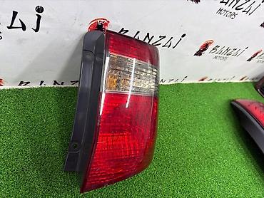 2002: Задний правый стоп-сигнал Toyota 2002 г., Б/у, Оригинал, Япония — 3