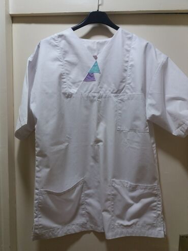 Medicinski proizvodi: Medicinska bela bluza Marka KLOPMAN iz uvoza 34 vel ali siri model