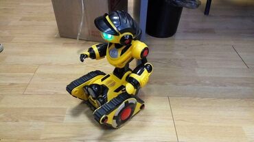 робот игрушка на пульте управления: До 30 мая продам за эту цену Робот экологически чистый продукт, из