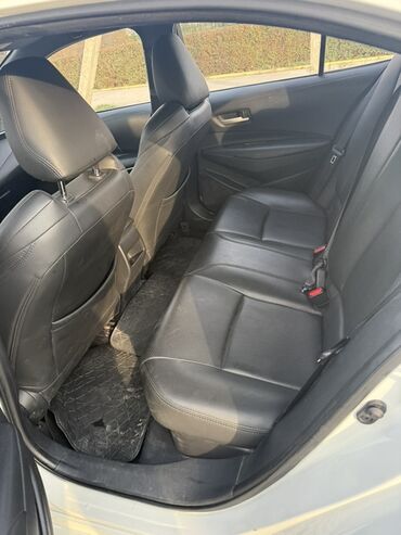 Toyota: Toyota Corolla: 2020 г., 1.8 л, Автомат, Гибрид, Седан — 12