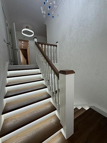 Продажа коттеджей и домов: 🏡 Продаётся шикарный особняк в престижном районе Бишкека 📍 р-н — 6