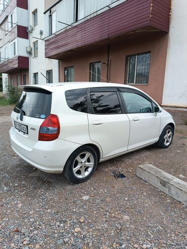 Honda: Honda Fit: 2002 г., 1.3 л, Вариатор, Бензин, Хэтчбэк