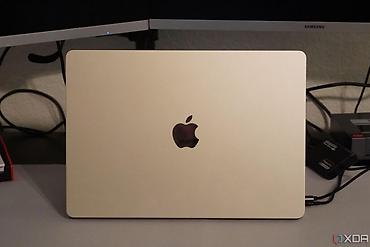 macbook retina: MacBook Air 13.6" M4 (10C CPU/8C GPU), 16 GB, 256 GB, Starlight — 1
