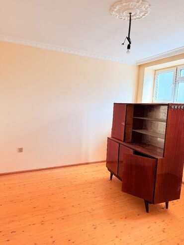 Uzunmüddətli kirayə mənzillər: Ev:NZS de yerlesir hami bilir seherin merkezidir 3 otaqli evdir ulduz -da lalafo.az — 10 Uzunmüddətli kirayə mənzillər: Ev:NZS de yerlesir hami bilir seherin merkezidir 3 otaqli evdir ulduz — 10