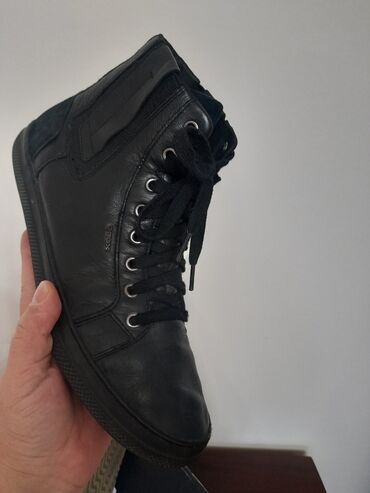 черные ботинки: Geox. ИТАЛЬЯНСКИЕ мужские кожаные 100% деми ботинки .Размер 43. Пару