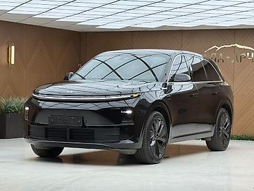 lixian: Lixiang L6: 2024 г., 1.5 л, Автомат, Гибрид, Кроссовер — 2