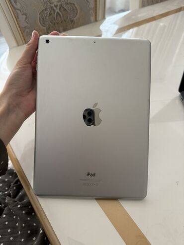 ipod 5 touch цена: Планшет, Apple, Б/у, Классический цвет - Серебристый