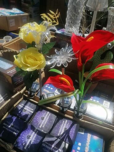 Rasveta: Solarne lale Solarno drvce Silarni ljiljan Solarne ruze Cena za 2kom — 2