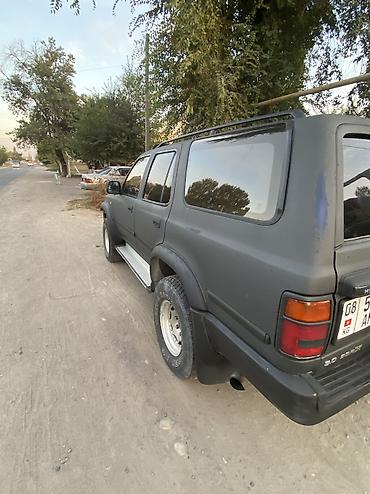 красный речка: Toyota Hilux Surf: 1994 г., 3 л, Автомат, Дизель, Внедорожник — 4