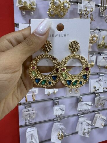 Bijuteriya dəstləri: Qadın bəzək aksesuarları – geniş seçim Məhsullar: - Qızılı tonlarda — 68